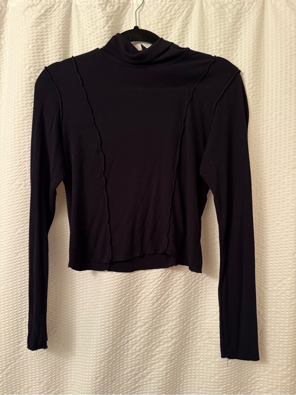 Wild Fable Seamed Crop Turtleneck Top Sz M black ribbed stretchy